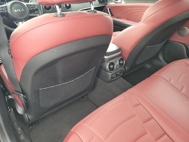 Photo of 2023 Snow White Pearl Kia Stinger