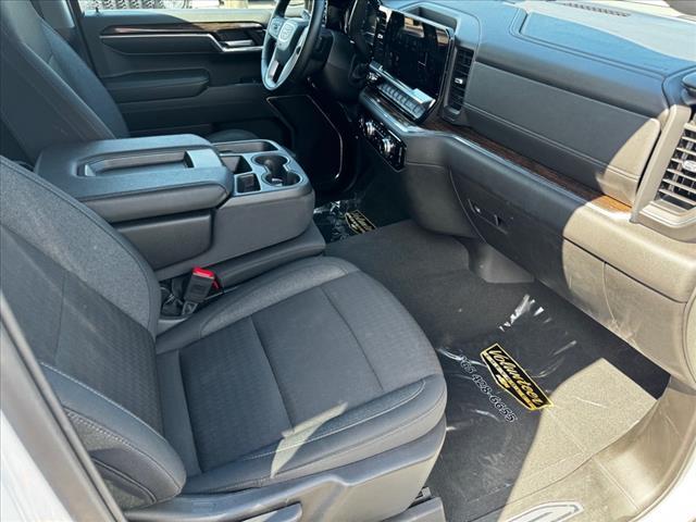 Photo of 2024 Summit White GMC Sierra 1500