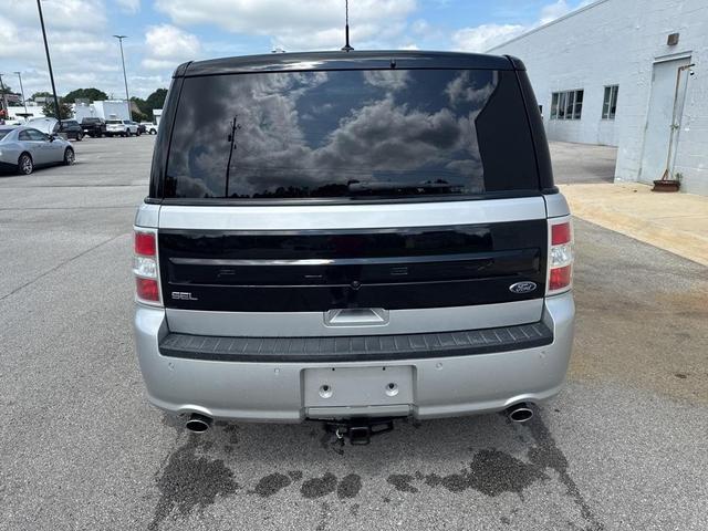 Photo of 2018 Ingot Silver Ford Flex