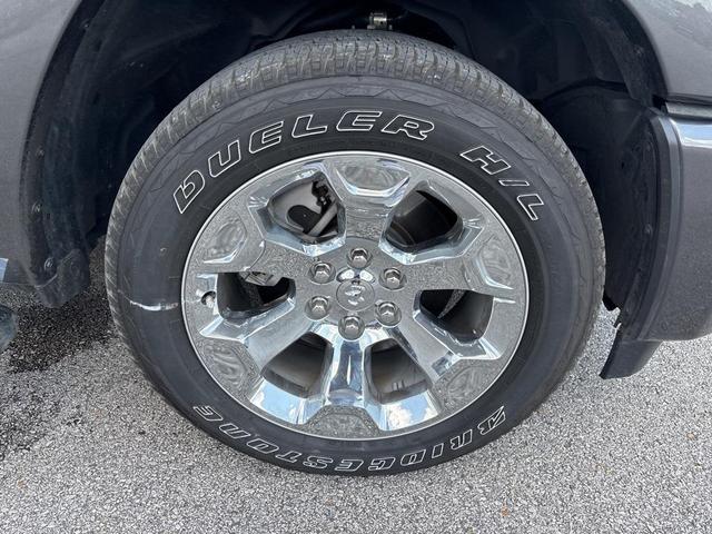Photo of 2025 Granite Crystal Clearcoat Metallic RAM 1500