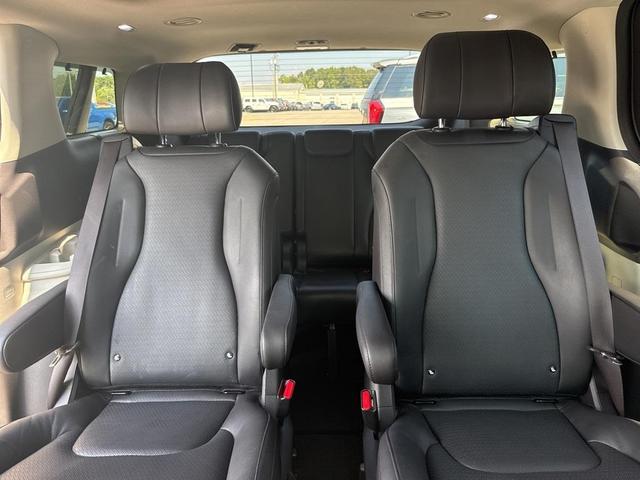Photo of 2022 Flare Red Kia Carnival