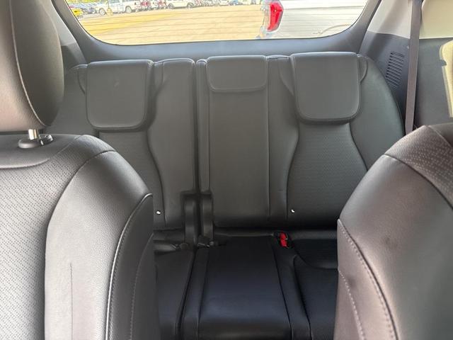 Photo of 2022 Flare Red Kia Carnival