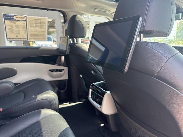 Photo of 2022 Flare Red Kia Carnival