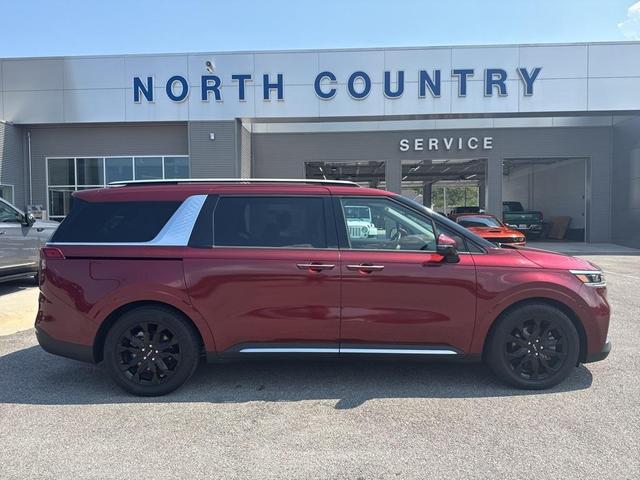 Photo of 2022 Flare Red Kia Carnival