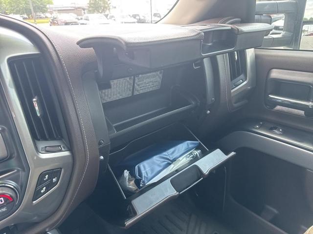 Photo of 2018 Summit White Chevrolet Silverado 2500