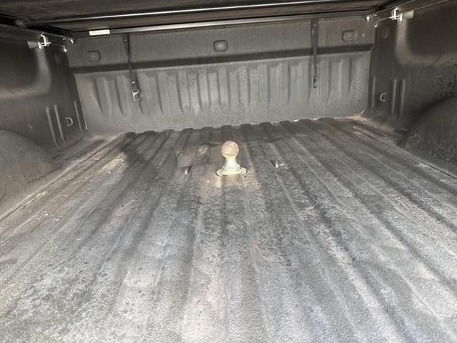 Photo of 2018 Summit White Chevrolet Silverado 2500