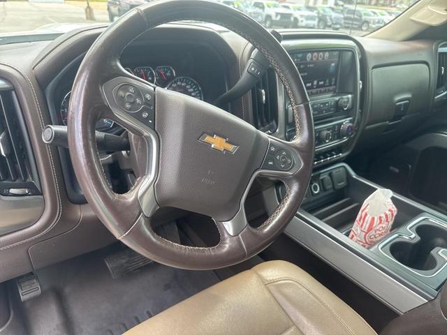 Photo of 2018 Summit White Chevrolet Silverado 2500