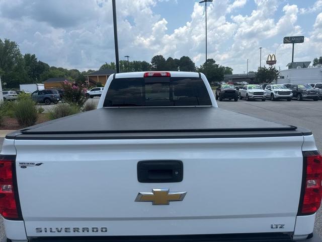Photo of 2018 Summit White Chevrolet Silverado 2500