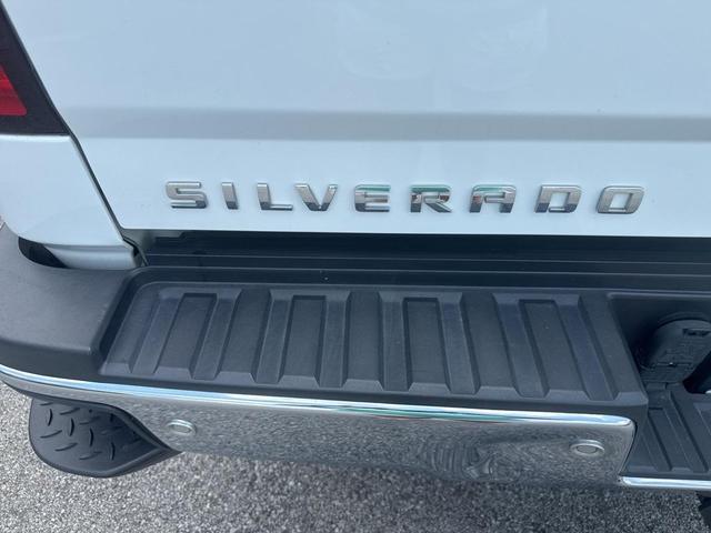 Photo of 2018 Summit White Chevrolet Silverado 2500