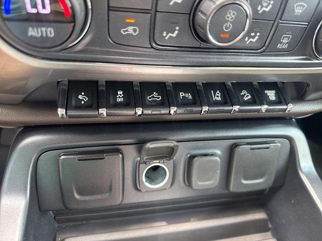 Photo of 2018 Summit White Chevrolet Silverado 2500