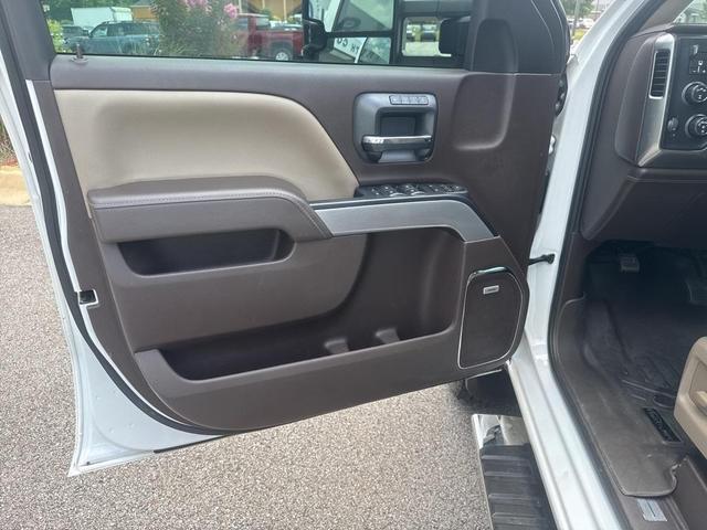 Photo of 2018 Summit White Chevrolet Silverado 2500