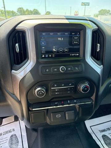 Photo of 2019 Silver Ice Metallic Chevrolet Silverado 1500