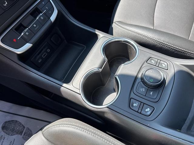Photo of 2024 Ebony Twilight Metallic GMC Terrain