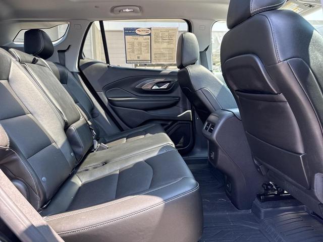 Photo of 2024 Ebony Twilight Metallic GMC Terrain