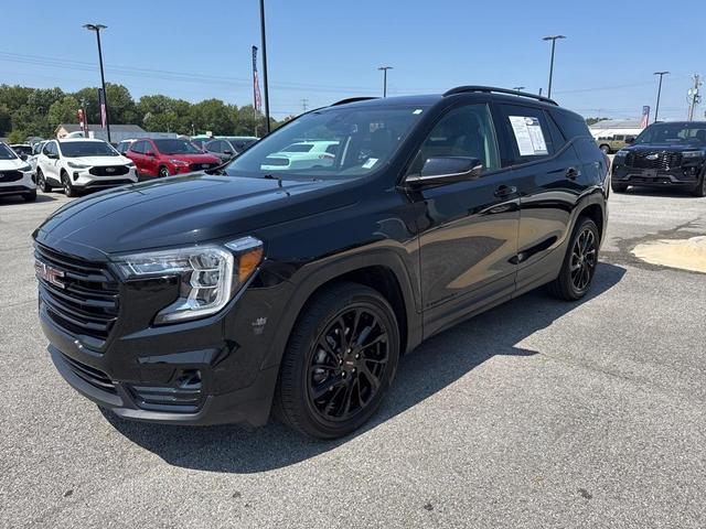 Photo of 2024 Ebony Twilight Metallic GMC Terrain