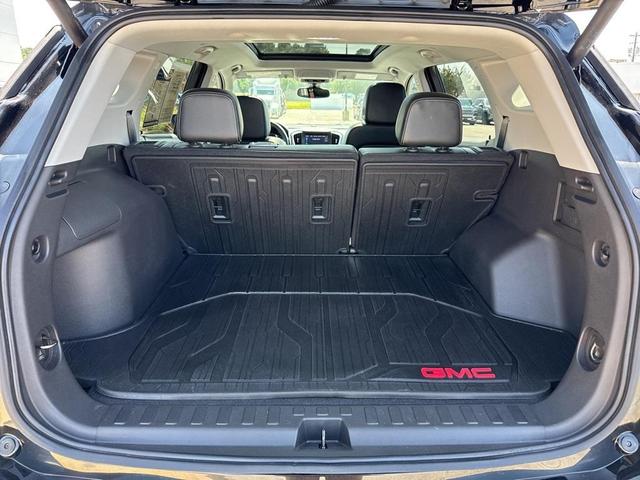 Photo of 2024 Ebony Twilight Metallic GMC Terrain