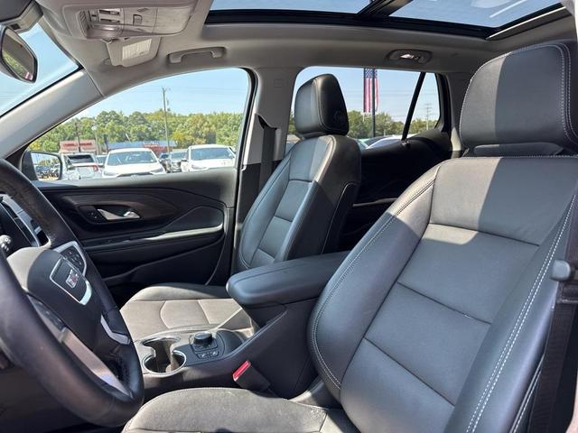 Photo of 2024 Ebony Twilight Metallic GMC Terrain