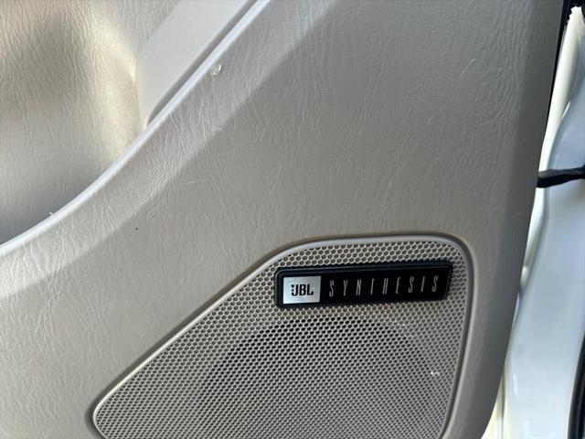 Photo of 2003 Natural White Toyota 4Runner