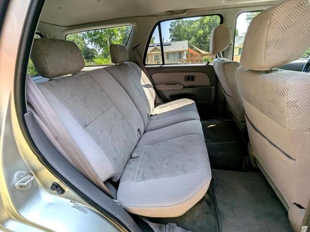 Photo of 2001 Silver Toyota 4Runner