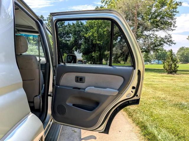Photo of 2001 Silver Toyota 4Runner