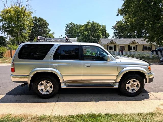 Photo of 2001 Silver Toyota 4Runner