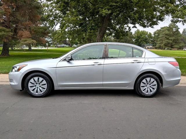 Photo of 2008 Alabaster Silver Metallic Honda Accord