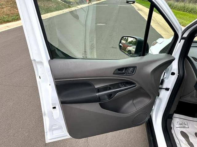 Photo of 2022 Frozen White Ford Transit Connect