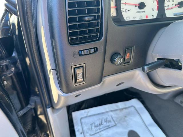 Photo of 2004 Black Sand Pearl Toyota Tacoma