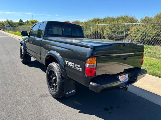 Photo of 2004 Black Sand Pearl Toyota Tacoma