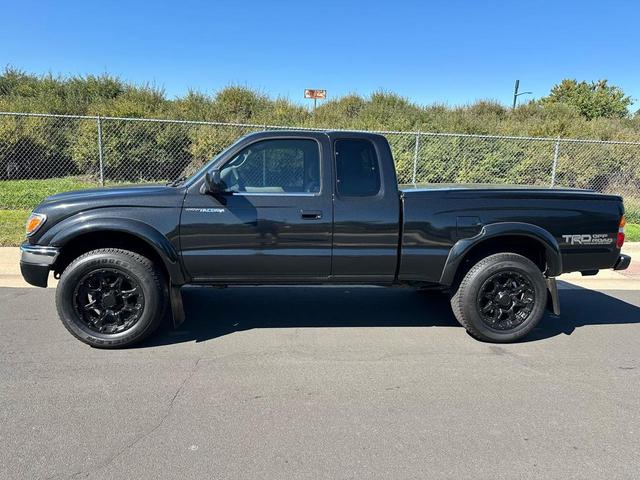 Photo of 2004 Black Sand Pearl Toyota Tacoma