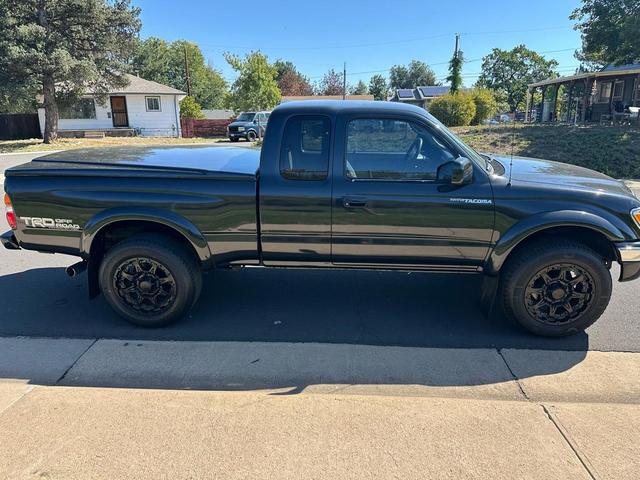 Photo of 2004 Black Sand Pearl Toyota Tacoma
