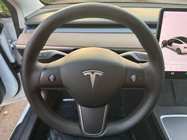 Photo of 2021 Pearl White Multi-Coat Tesla Model 3