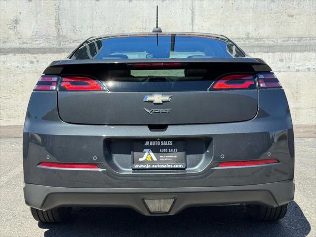 Photo of 2015 Black Chevrolet Volt