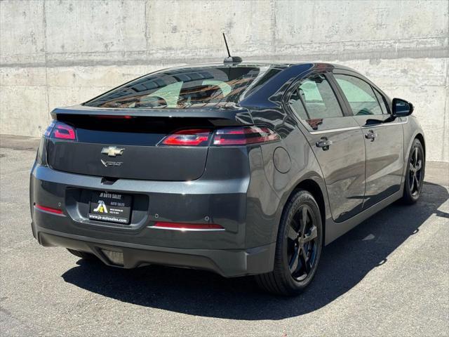 Photo of 2015 Black Chevrolet Volt