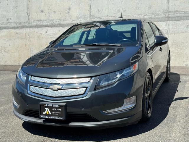 Photo of 2015 Black Chevrolet Volt