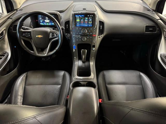 Photo of 2015 Black Chevrolet Volt