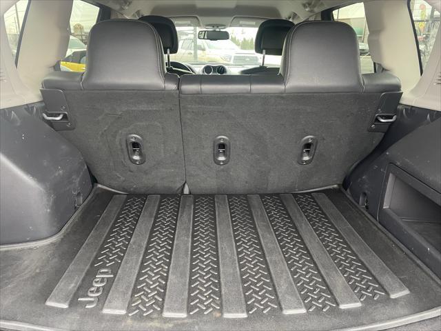 Photo of 2016 Grey Jeep Compass