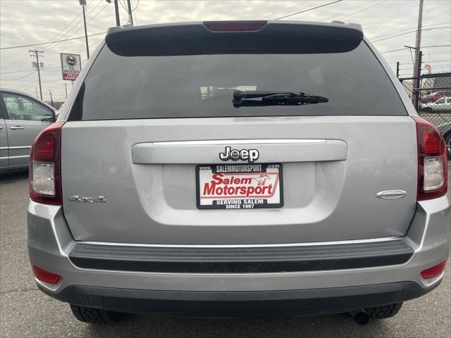 Photo of 2016 Grey Jeep Compass