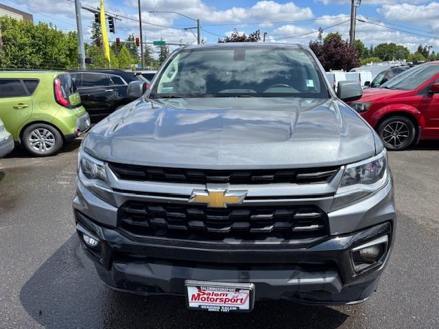 Photo of 2022 gray Chevrolet Colorado