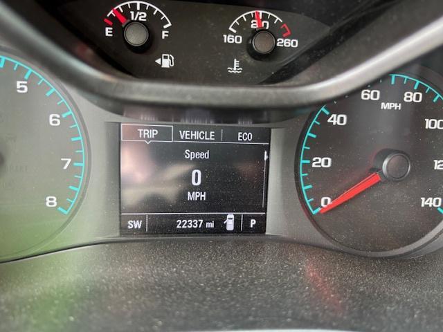 Photo of 2022 gray Chevrolet Colorado