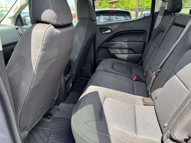 Photo of 2022 gray Chevrolet Colorado