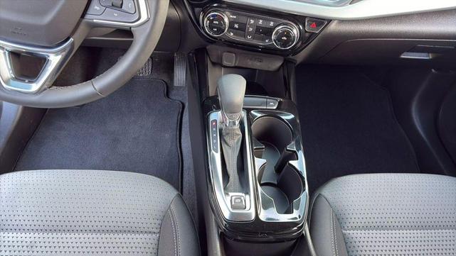 Photo of 2025 Mosaic Black Metallic Chevrolet Trax