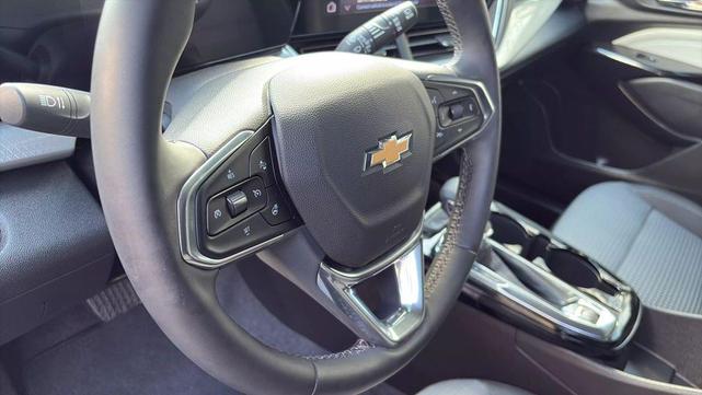 Photo of 2025 Mosaic Black Metallic Chevrolet Trax