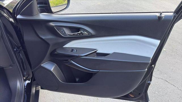 Photo of 2025 Mosaic Black Metallic Chevrolet Trax