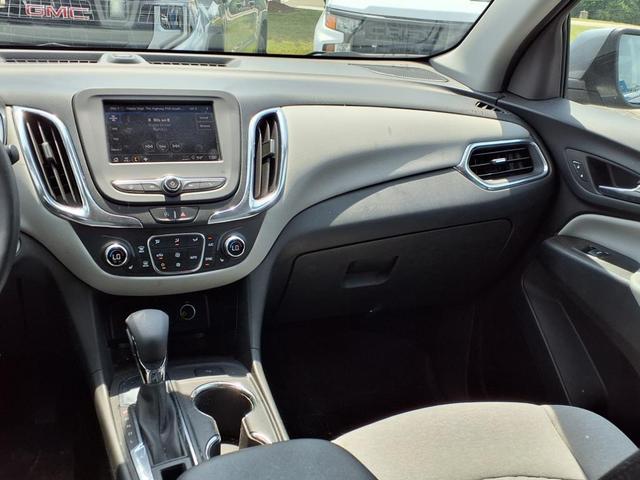 Photo of 2023 Sterling Gray Metallic Chevrolet Equinox