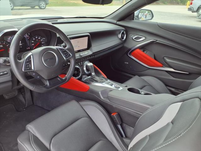 Photo of 2024 Summit White Chevrolet Camaro