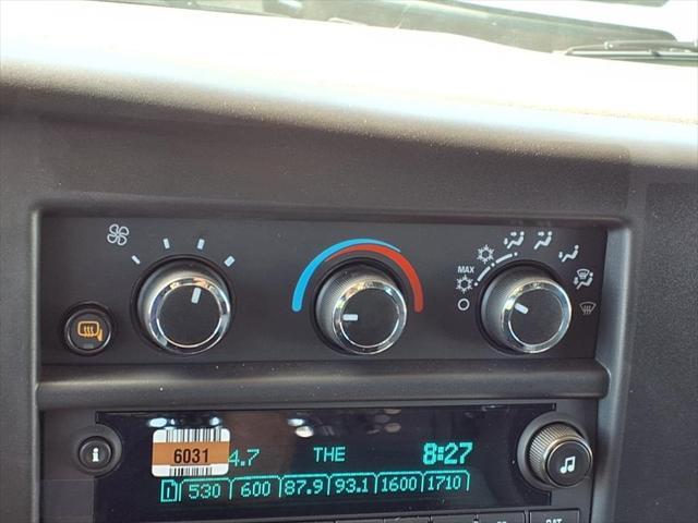 Photo of 2024 Summit White GMC Savana 2500