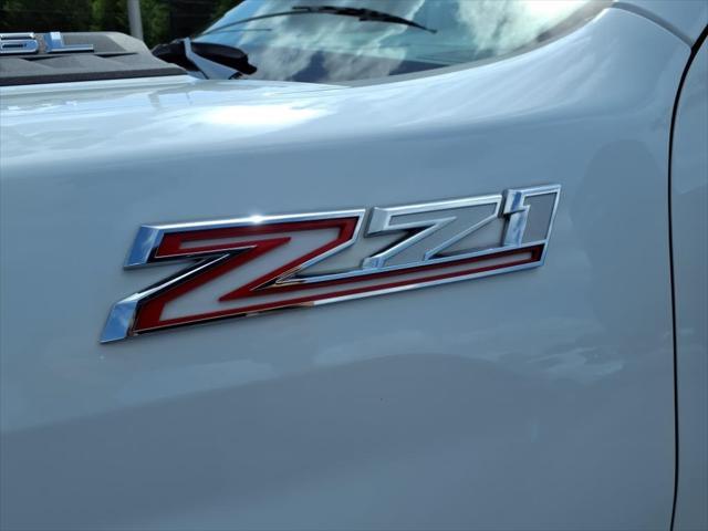 Photo of 2024 Summit White Chevrolet Silverado 2500