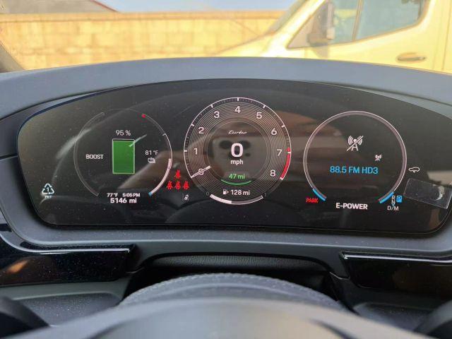 Photo of 2025 Chalk Porsche Cayenne E-Hybrid