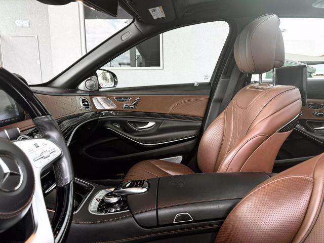 Photo of 2019 Black Mercedes-Benz Maybach S 560